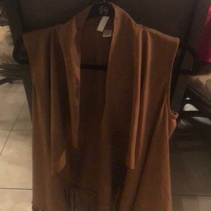 By design swade vest